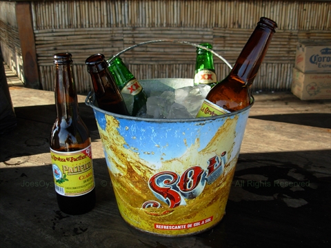 bucket of beer at Joe's Oyster Bar