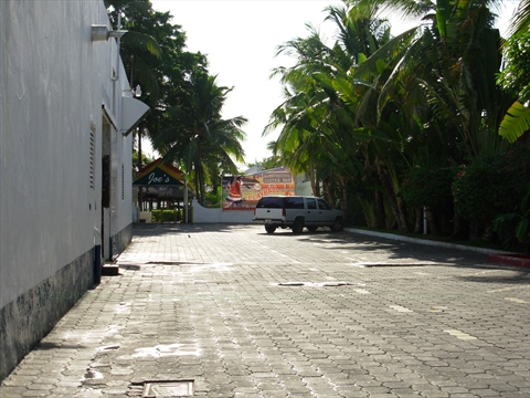 Joe's Oyster Bar is located in the Gaviana Resort
